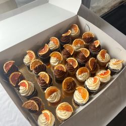 Buttercups Bake Shoppe - Cupcakes