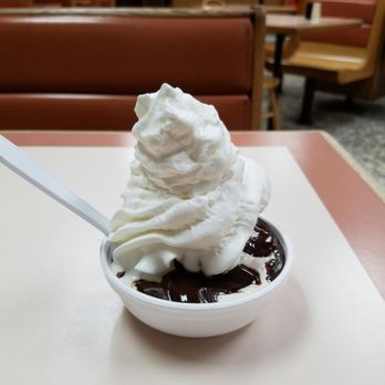 Fillmore's Dairy Hut - Hot Fudge sundae with whipper at Fillmores Dairy Hut in Florence, KY - Burgers Near Me - Florence, Kentucky