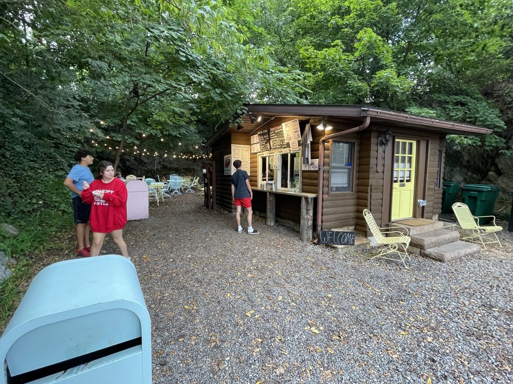 Food from Cabin On King