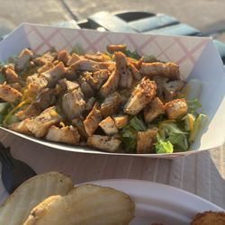 Squirrely's Tavern - Crispy Chicken Salad