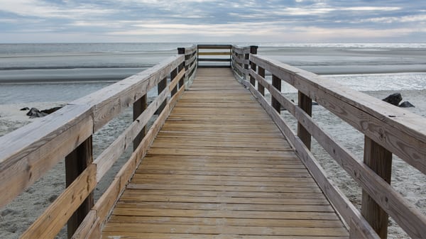 Parish Construction Logo