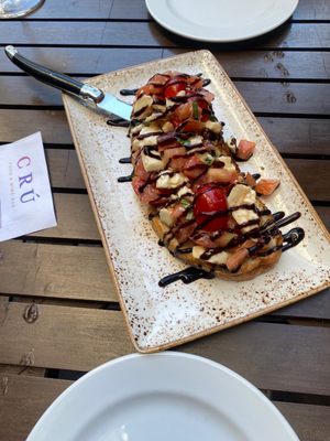 CRÚ Food & Wine Bar by null