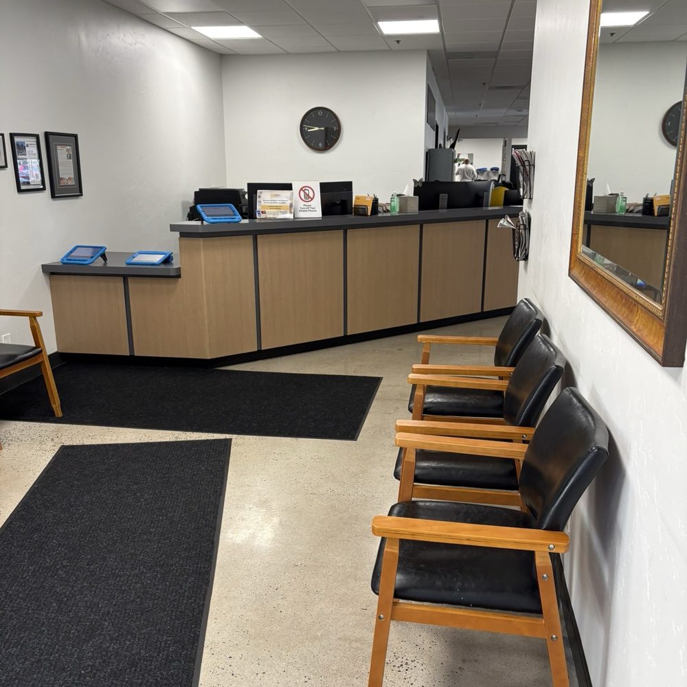Barrows Training & Education Physical Therapy - Entrance waiting area - Physical Therapy Near Me - Fresno, California Barrows Training & Education Physical Therapy - Entrance waiting area - Physical Therapy Near Me - Fresno, California