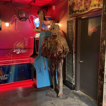 Sliced Pizza - Scary vibes. - Pizza Near Me - Las Vegas, Nevada