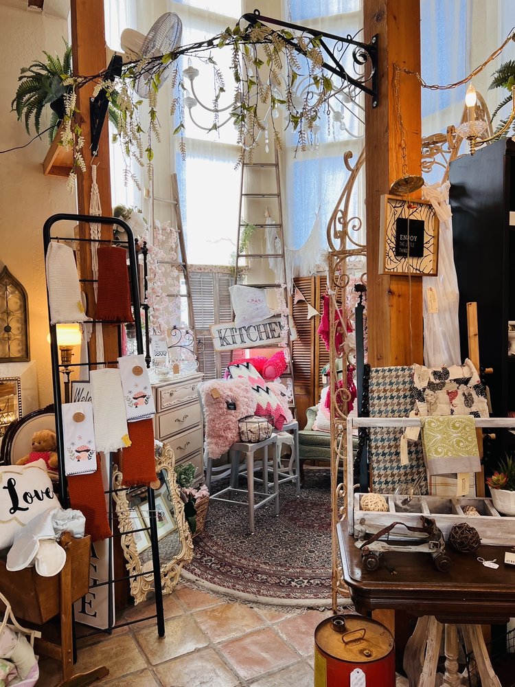 TATTERED NEST Updated August 2024 24 Photos & 14 Reviews 11649 N Cave Creek Rd, Phoenix