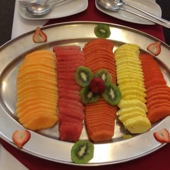 La Mansión - Platter of fruit from which they serve you - Argentine Near Me - México, D.F., DIF La Mansión - Platter of fruit from which they serve you - Argentine Near Me - México, D.F., DIF