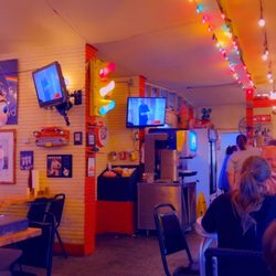 Pop's Burger Stand - Inside the restaurant