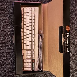 Game Hunters - Dreamcast keyboard complete in box