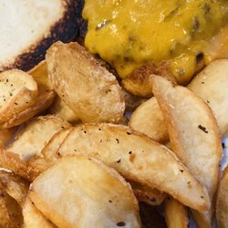 Stormin' Norman's Shipfaced Saloon - Burger & Fries