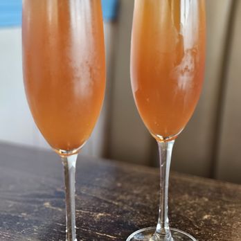 The Butter House - Mimosas - Breakfast & Brunch Near Me - Seaside, California The Butter House - Mimosas - Breakfast & Brunch Near Me - Seaside, California