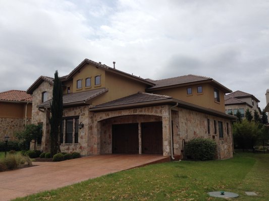New Gutter System Install - Gutter Tech's has over 26 years in the gutter industry in Austin, TX. We custom make all of our seamless gutter systems at your home with experienced installers. We provide a 5 year labor warranty! Send us a request and we would be happy to come out and provide you with a free comprehensive quote. New Gutter System Install - Gutter Tech's has over 26 years in the gutter industry in Austin, TX. We custom make all of our seamless gutter systems at your home with experienced installers. We provide a 5 year labor warranty! Send us a request and we would be happy to come out and provide you with a free comprehensive quote.