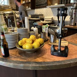 Rubi's Coffee & Sandwiches