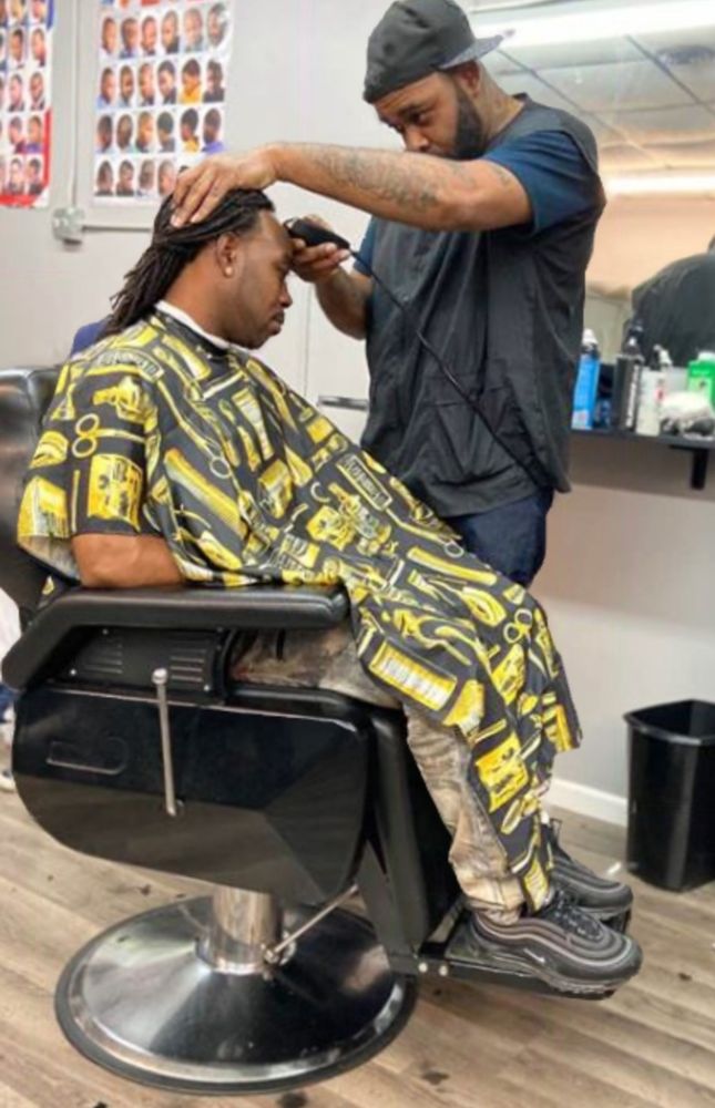 TOP OF THE LINE HAIR STUDIO Chicago, Illinois Barbers Phone