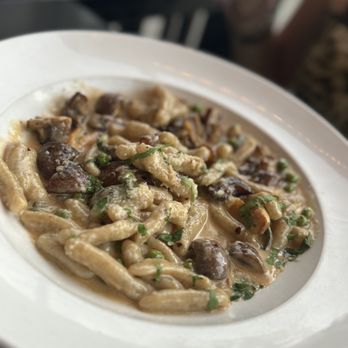 Max London's Restaurant - Cavatelli Pasta (without sausage $ - New American Near Me - Saratoga Springs, New York
