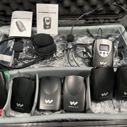 VNLink Solutions - Simultaneous interpretation equipment for 10 listeners accommodated in all on-site assignments.