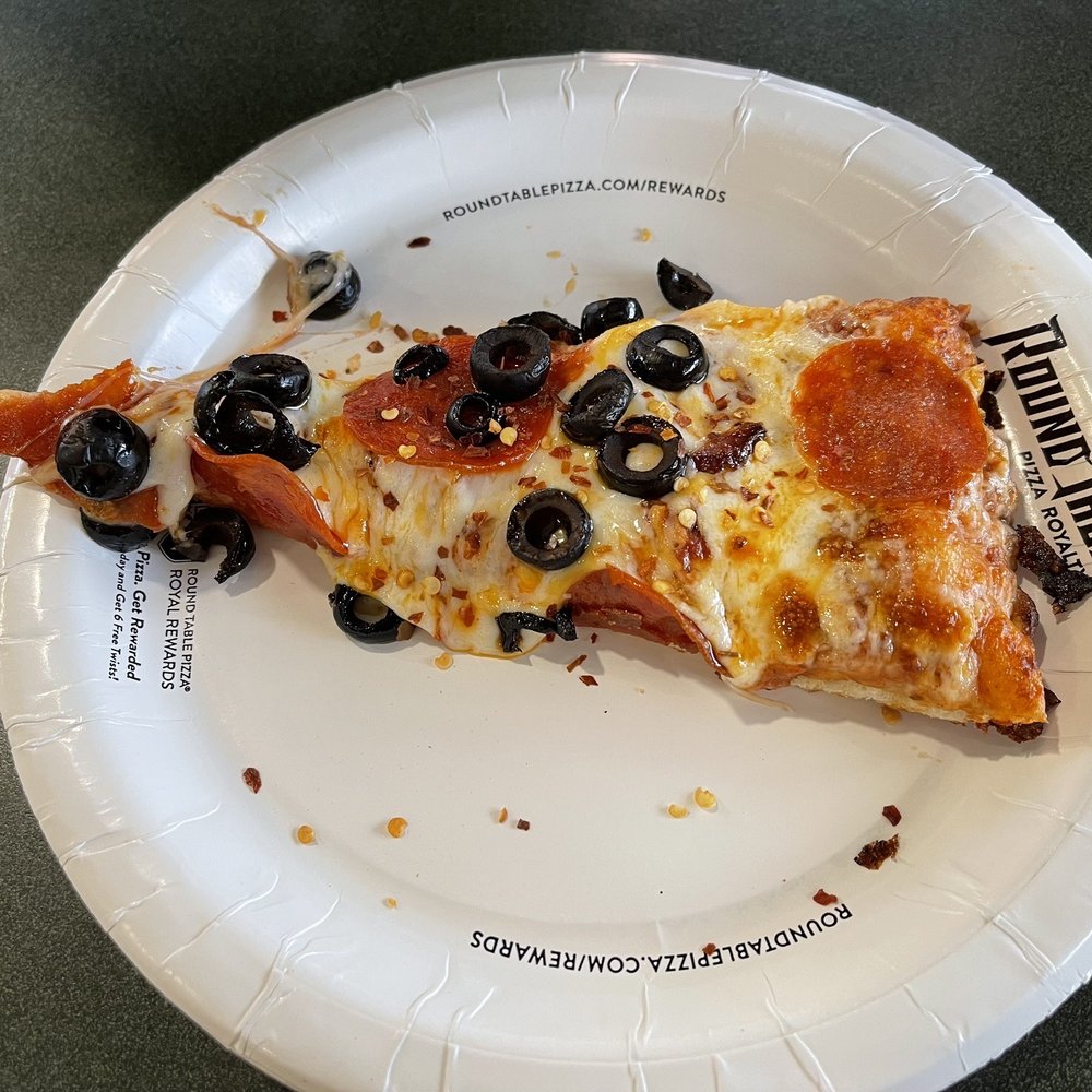 Pepperoni with black olives Pepperoni with black olives