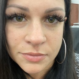 Volume lashes $200 Volume lashes $200