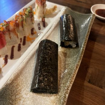 Crazy Rock'N Sushi - Spicy Scallop Hand Roll - Sushi Bars Near Me - Stanton, California