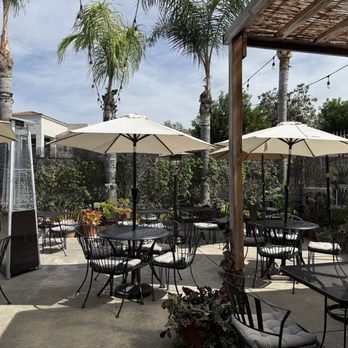 Cafe BT - Outdoor Seating - Coffee & Tea Near Me - Walnut, California Cafe BT - Outdoor Seating - Coffee & Tea Near Me - Walnut, California