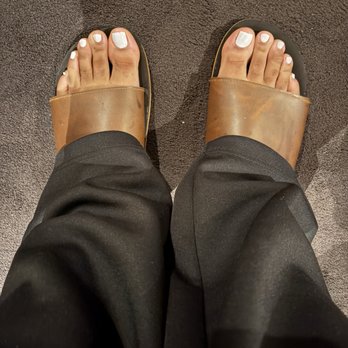 Mimi's Nails & Spa - White gel pedicure. - Waxing Near Me - Long Beach, California Mimi's Nails & Spa - White gel pedicure. - Waxing Near Me - Long Beach, California