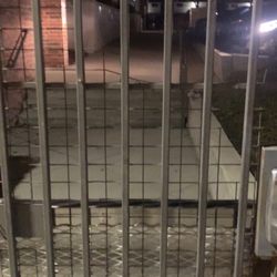 Saga Tallahassee - You can reach your hand over fence to unlock gate