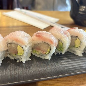 Chacho Sushi - Hamachi Lover roll - Sushi Bars Near Me - San Francisco, California