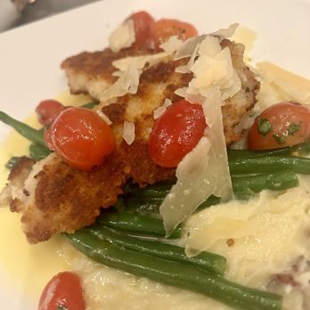 Cooper’s Hawk Winery & Restaurant - Dana' Parmesan-Crusted Chicken Lunch Size - American Near Me - Jacksonville, Florida