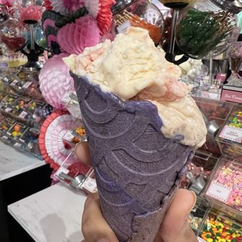 Pinkitzel Cupcakes and Candy - Candy Stores Near Me - McKinney, Texas Pinkitzel Cupcakes and Candy - Candy Stores Near Me - McKinney, Texas