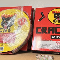 Borderline Fireworks Outlet - West