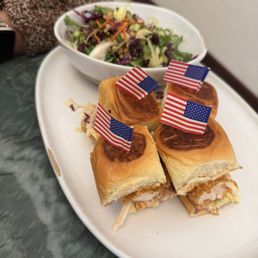 Crispy chicken sliders