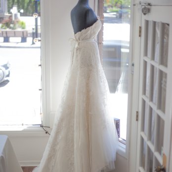 Satin & Snow Wedding Boutique - Wedding Planning Near Me - Ottawa, Ontario Satin & Snow Wedding Boutique - Wedding Planning Near Me - Ottawa, Ontario