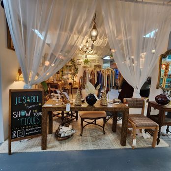 Avonlea Antiques and Interiors - Antiques Near Me - Jacksonville, Florida