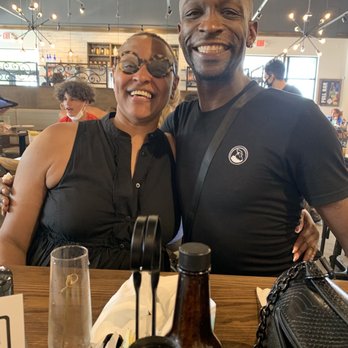 Another Broken Egg Cafe - Mom and Mario - American Near Me - Orlando, Florida