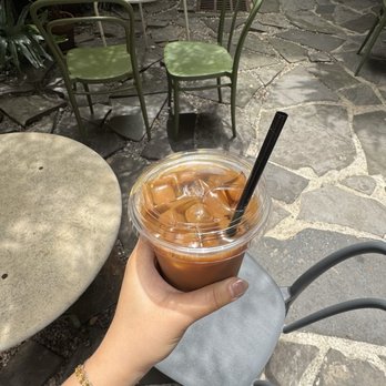 Fourth Wall - Cold brew - Coffee & Tea Near Me - New Orleans, Louisiana