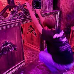 Don’t Look Under The Bed Haunted Escape