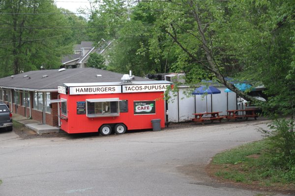 Local Buggy Cafe - Food Truck by null
