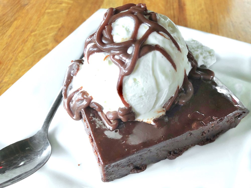 QUAKER STEAK & LUBE 79 Photos & 94 Reviews 101 Chestnut St, Sharon, PA Menu Yelp