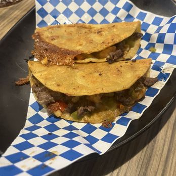 El Capitán Montebello - Taco Tuesday - Seafood Near Me - Montebello, California