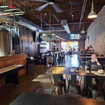 Phantom Fox Beer Co - Breweries Near Me - Mesa, Arizona Phantom Fox Beer Co - Breweries Near Me - Mesa, Arizona
