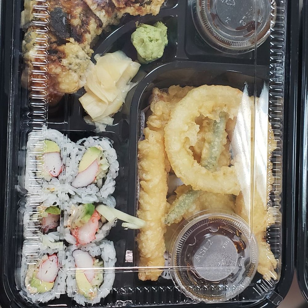 Kinta Sushi - Tempura bento lunch box - Sushi Bars Near Me - Carol Stream, Illinois