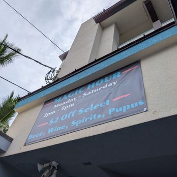 Magics Beach Grill - Happy Hour as of 11/18/2025 - Seafood Near Me - Kailua-Kona, Hawaii