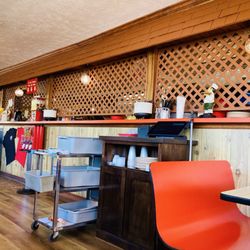 King's Famous Pizza and Pasta - King's Famous Pizza and Pasta Interior