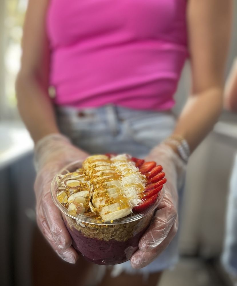 MOUNTAIN BERRY BOWLS LIVINGSTON Updated June 2024 200 W Park St, Livingston, Montana