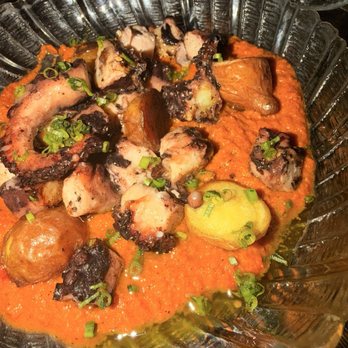 Dukes Beach House - Wine Bars Near Me - Marshfield, Massachusetts