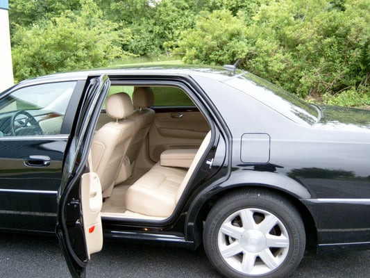 BELLA LUXURY LIMOUSINE Allentown Pennsylvania Limos Phone Number 