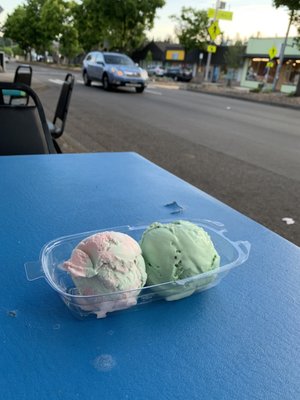 Lil' Tiger Ice Cream by null