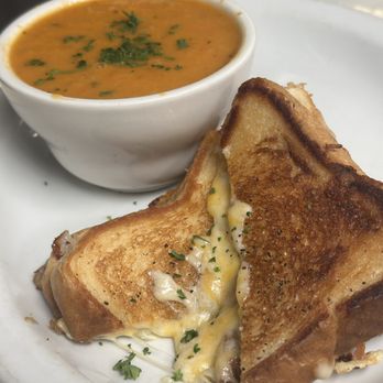 Black Bart Restaurant - Grilled cheese and tomato bisque - American Near Me - San Andreas, California