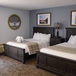 The Retreat at Center Hill Lake - Our lodge rooms were remodeled in 2018 with all new furniture, flooring, bedding and fixtures.