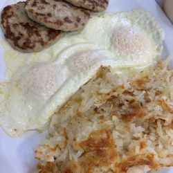 Lucky Diner - Eggs and turkey patties