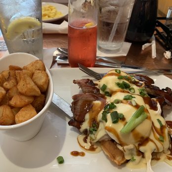 Another Broken Egg Cafe - Brisket Benedict (seasonal) and Cranberry Cocktail mimosa - Breakfast & Brunch Near Me - Clearwater Beach, Florida